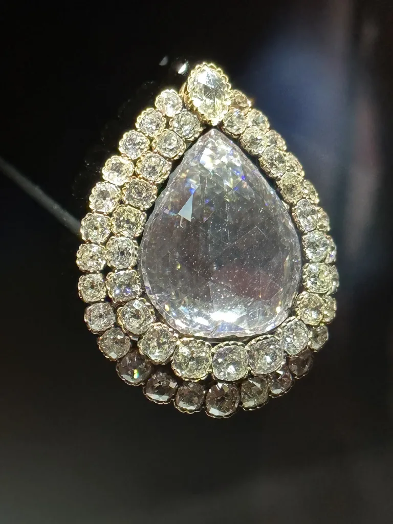 Spoonmaker's Diamond (Kaşıkçı Elması)